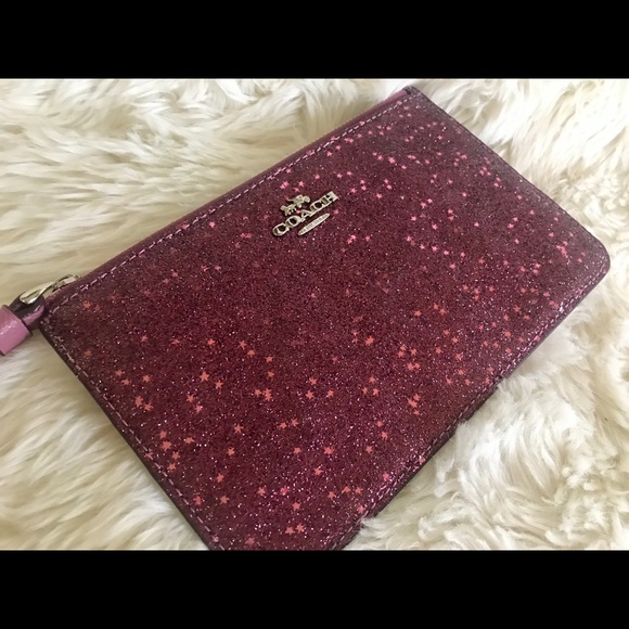 SOLD - Coach Fuschia Glitter Wristlet - NWT - Picture 4 of 10